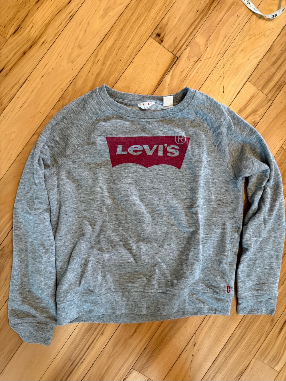 Levi's grey crewneck sweatshirt Size M